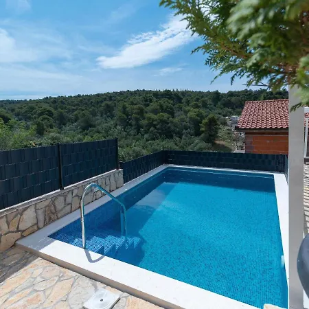 Modern In With Sea Nearby Apartment